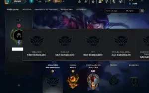 Unranked com 40 Champs e 8 Skins
