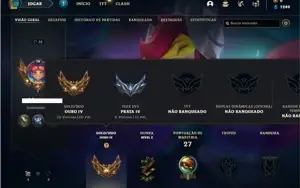 Conta ouro 4 com 32 Champs e 7 Skins + 1 Fragmento