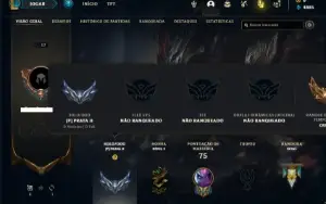 Conta prata 2 com 45 Champs e 11 Skins + 3 Espolios
