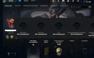 Unranked com 90 Champs e 42 Skins