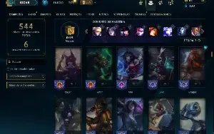 Unranked com TODOS os champs e 102 Skins ( MONO ADC )