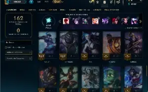Esmerlada 1 com 60 Champs e 17 Skins +5 Vitoriosas