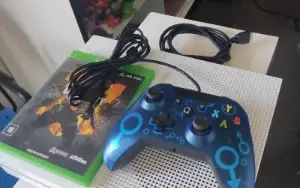 xbox one s 500gb + jogo + controle c/fio