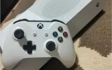 XBOX ONE S 1T - SEMI NOVO