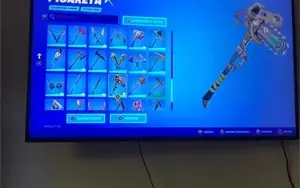 Conta Fortnite provo skins lobby