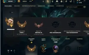 Ouro 1 com 75 Champs e 38 Skins + 2 Fragmentos