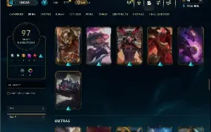 Unranked com 120 Champs e 97 Skins ( JG / TOP / MID )