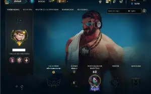 Unranked com 35 Champs e 7 Skins