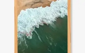 Quadro com moldura tradicional