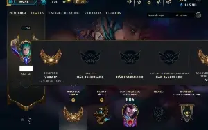 Ouro 4 com TODOS os champs e 382 Skins ( MID / JG / TOP )