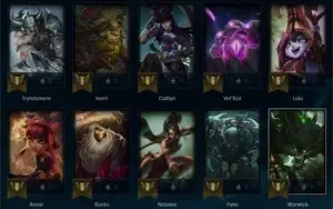 Conta LOL com passe qse todo feito, vários champs e espólios