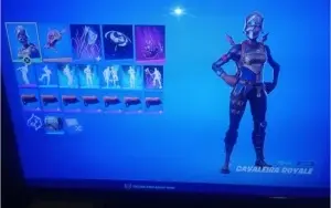 Conta S2 até s15, com 170 skins com salve o mundo 130.