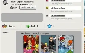 Conta habbo com personagens de 2006, 2008 e 2011