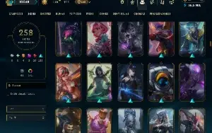 Platina 2 com TODOS os Champs e 258 Skins ( MONO ADC )