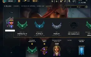 Platina 2 com TODOS os Champs e 258 Skins ( MONO ADC )