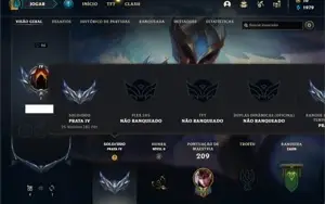Conta Prata 4 com 55 Champs e 31 Skins + 4 Espolios