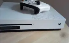 Xbox one S 500gb+2 jogos