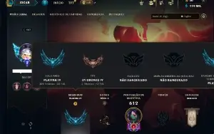 Platina 4 com TODOS os champs e 290 Skins ( MID / JG / TOP )