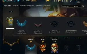 Platina 4 com 40 Champs e 12 Skins