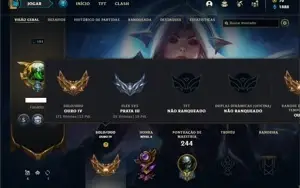 Conta ouro 4 com 95 Champs e 54 Skins + 1 Prestigio