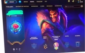 Conta de lol lvl 159 com 100 skins e 50k de essência azul
