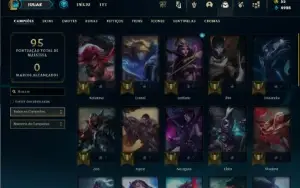 Platina 4 com 35 Champs e 13 Skins + 3 Fragmentos