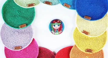Kit Porta Copos Arco-íris em Crochê (12 Un.)