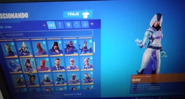 Conta Fortnite Ikonik, Galaxy, Glow, 145 skin SALVE O MUNDO