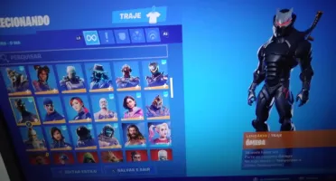 Conta Fortnite Ikonik, Galaxy, Glow, 145 skin SALVE O MUNDO