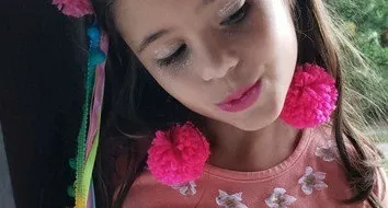Kit Festa Tiara Coroa de Pompoms e Brincos Pompom