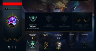 Conta platina 3 com 60% de winrate solo/duo lv 37