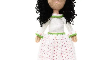 Boneca Prenda em amigurumi
