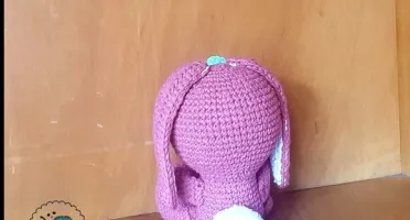 coelha melvina e coelho melvin (cada) amigurumi