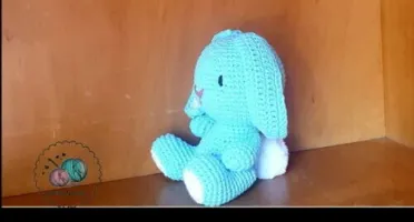 coelha melvina e coelho melvin (cada) amigurumi