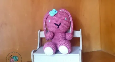 coelha melvina e coelho melvin (cada) amigurumi