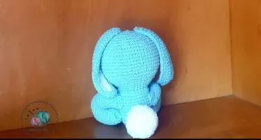 coelha melvina e coelho melvin (cada) amigurumi