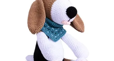 Cachorro Beagle escuro em amigurumi
