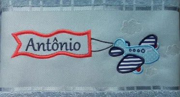 Kit com 3 Toalhas de Banho Infantil Personalizadas