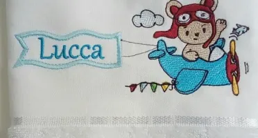 Kit com 3 Toalhas de Banho Infantil Personalizadas