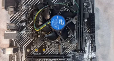 PC i3 10100 pronto para uso sem gabinete