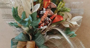 Buque com flores desidratadas - Laranja