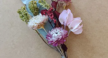 Ramo de Flores com Sempre Viva de Jardim