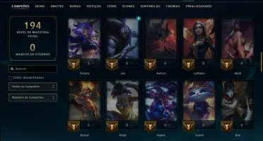 Mestre com 80 Champs e 15 Skins ( 215 PDL )