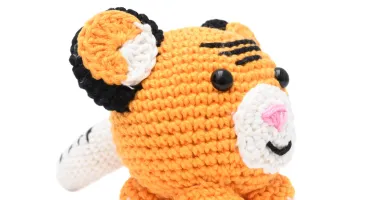 Tigre bola em amigurumi