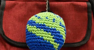 Chaveiro Planeta Terra em amigurumi