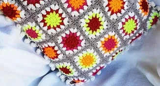 Capa de Almofada Dupla Face Deluxe em Crochê