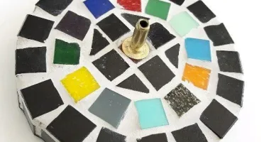 Porta Incenso Mosaico Gaudí Preto