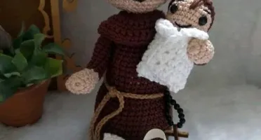Santo Antônio Amigurumi