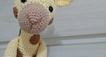 Amigurumi Girafa Dengosa