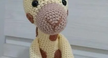 Amigurumi Girafa Dengosa